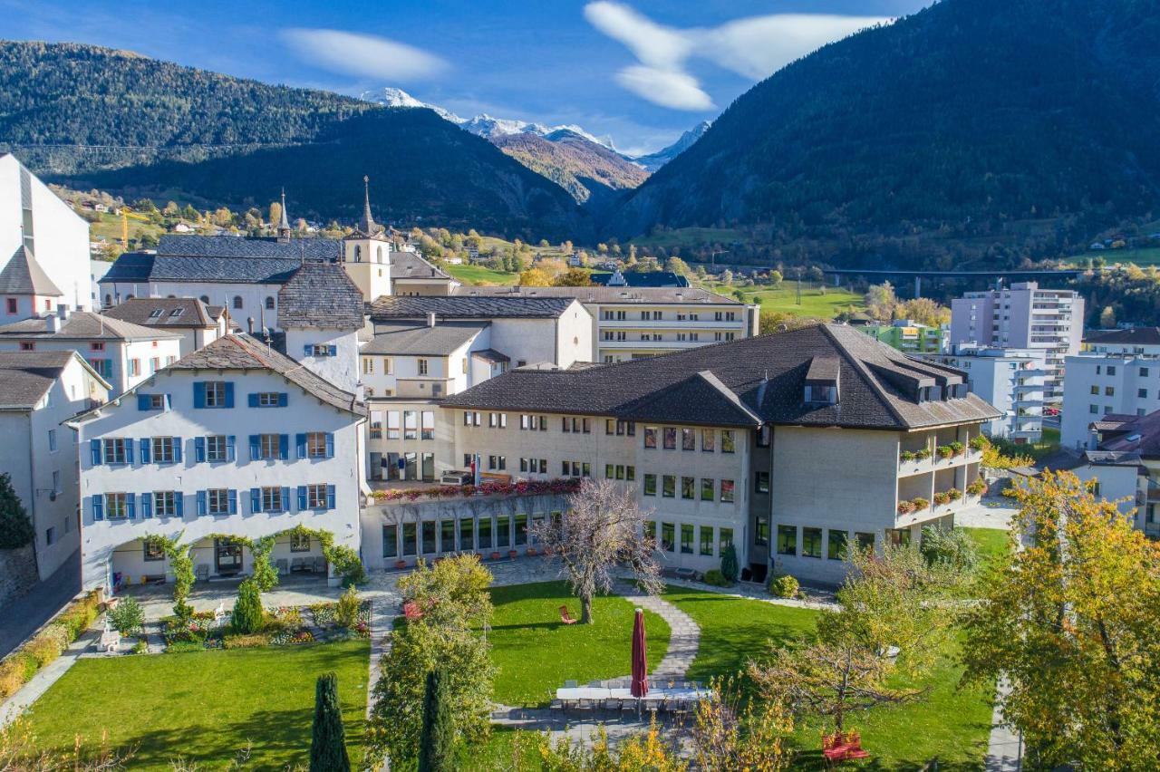 Gaestehaus St. Ursula Brig Exteriör bild